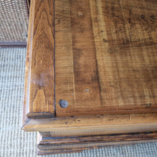Load image into Gallery viewer, RUSTIC RECYCLED TIMBER BLANKET BOX

