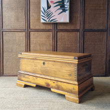 Load image into Gallery viewer, RUSTIC RECYCLED TIMBER BLANKET BOX
