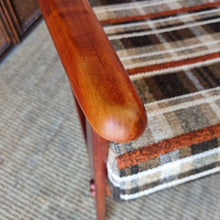 Load image into Gallery viewer, VINTAGE MID CENTURY ARMCHAIR

