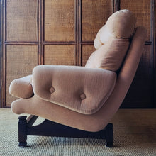 Load image into Gallery viewer, VINTAGE MORAN 2-SEATER SOFA
