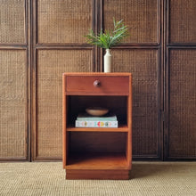 Load image into Gallery viewer, VINTAGE SOLID MYRTLE WOOD BEDSIDE TABLE
