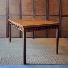 Load image into Gallery viewer, VINTAGE MID CENTURY 7 PIECE DINING SETTING BY AVALON FURNITURE
