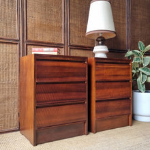 Load image into Gallery viewer, VINTAGE MID CENTURY KALMAR FURNITURE QUEEN SIZE BEDROOM SUITE
