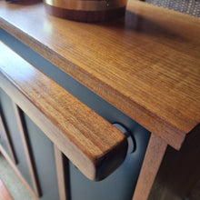 Load image into Gallery viewer, AUSTRALIAN MID CENTURY VINTAGE TEAK BAR
