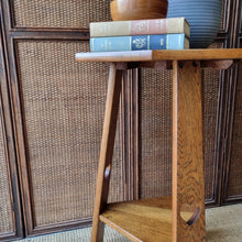 Load image into Gallery viewer, VINTAGE ARTS &amp; CRAFTS SOLID OAK SIDE TABLE
