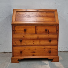 Load image into Gallery viewer, VINTAGE SOLID PINE BUREAU BOOKCASE
