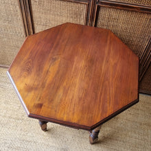 Load image into Gallery viewer, VINTAGE OCTAGONAL OCCASSIONAL TABLE
