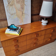 Load image into Gallery viewer, VINTAGE MID CENTURY TEAK DRESSER / SIDEBOARD / TV UNIT

