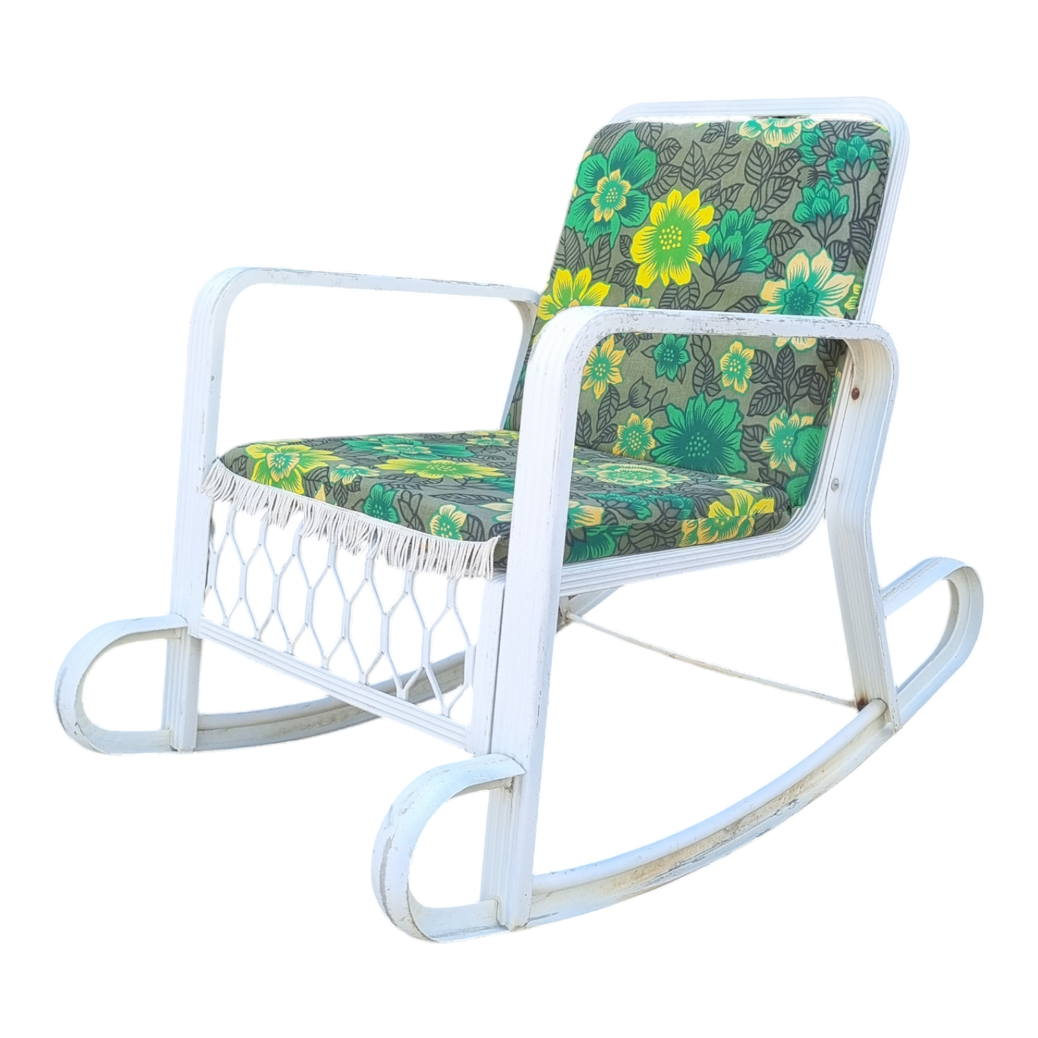 VINTAGE MID CENTURY OUTDOOR ROCKING CHAIR – Vintage Upcycle